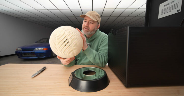 Unboxing the $2500 Wilson Airless Gen1 Basketball, Unbox Therapy, YouTube