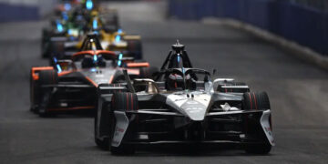 Formula E Cars Are Getting Closer to F1 Cars - Tech News Today