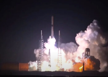 Blue Origin's Rocket Booster Failed on It's Way to Orbit - Tech News Today